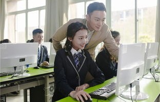 女生电子商务学什么专业好