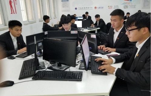 新疆电子商务是啥专业类