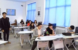 青职还有电子商务专业嘛